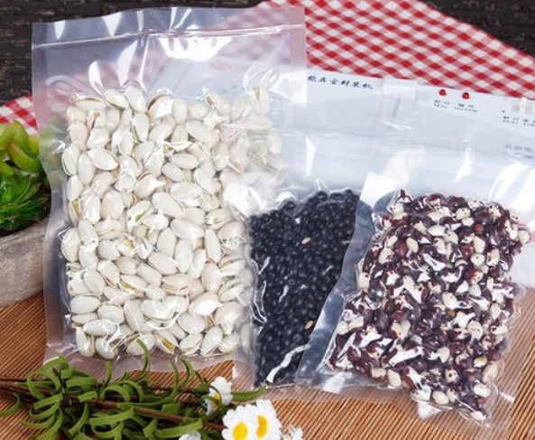 食品真空包裝袋網(wǎng)格與光面的區(qū)別